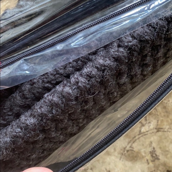 LAST ONE!  UGG Dorian Knit Throw in Black 50x70in - Picture 7 of 7